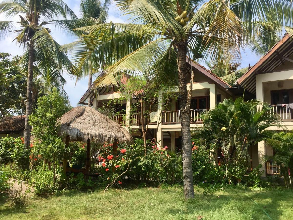 Lutwala Bungalows And Private Villa Gili Trawangan Exteriör bild