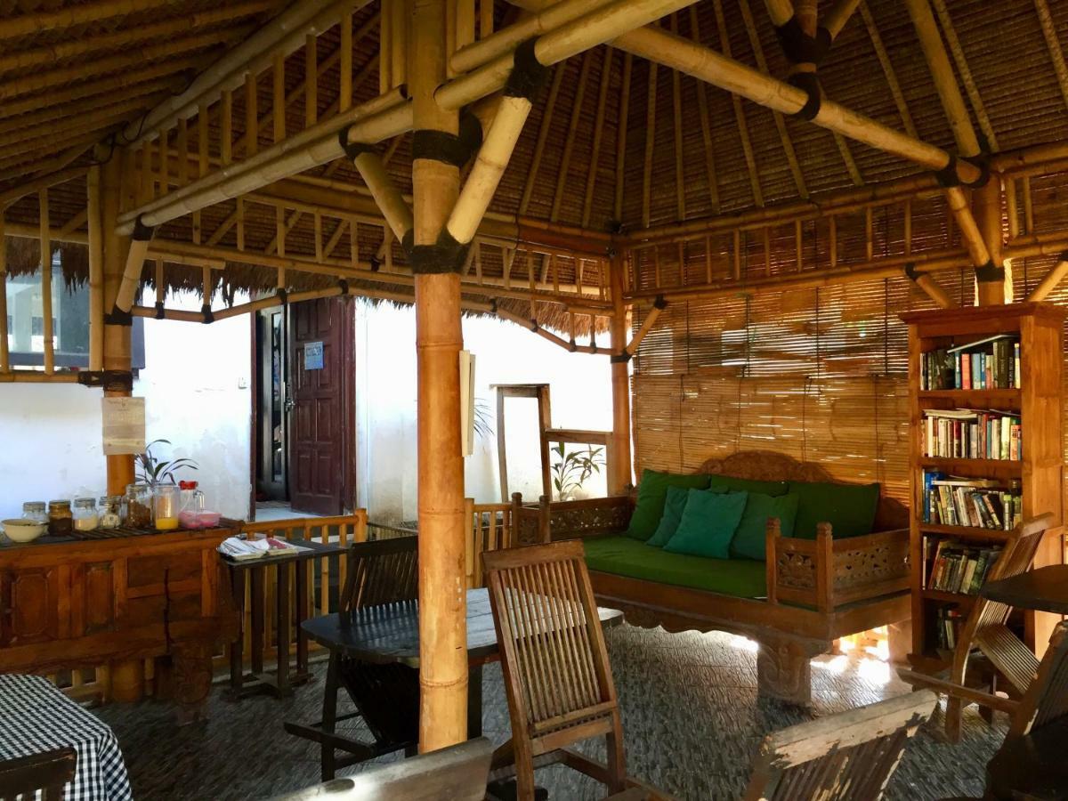 Lutwala Bungalows And Private Villa Gili Trawangan Exteriör bild