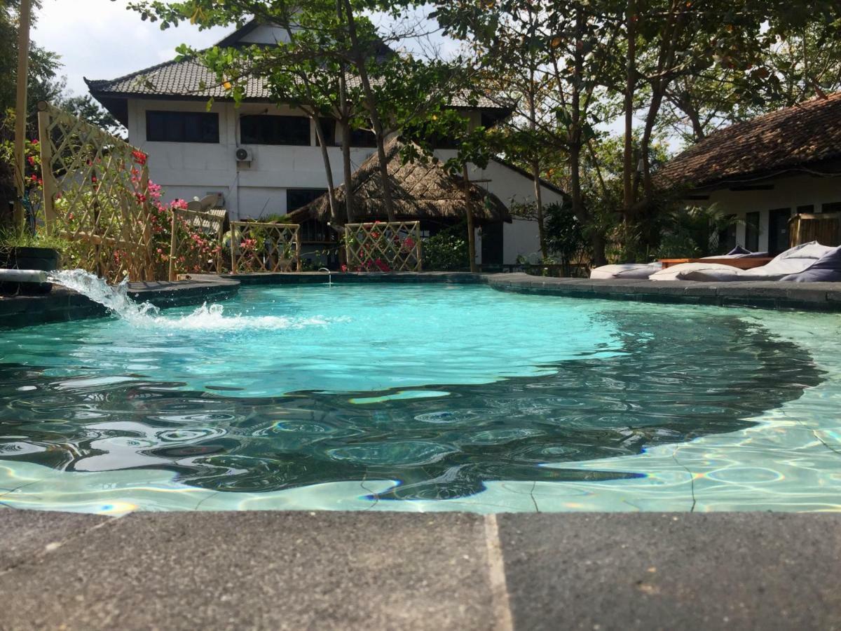 Lutwala Bungalows And Private Villa Gili Trawangan Exteriör bild